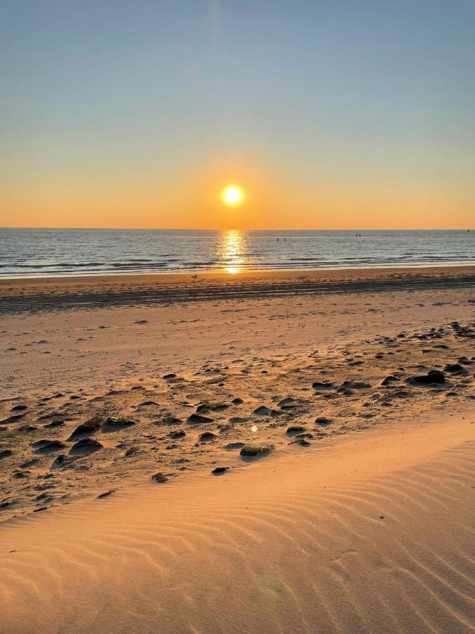 Vakantiewoning 100m van het strand met 1 Slaapkamer Westkapelle Buitenkant foto